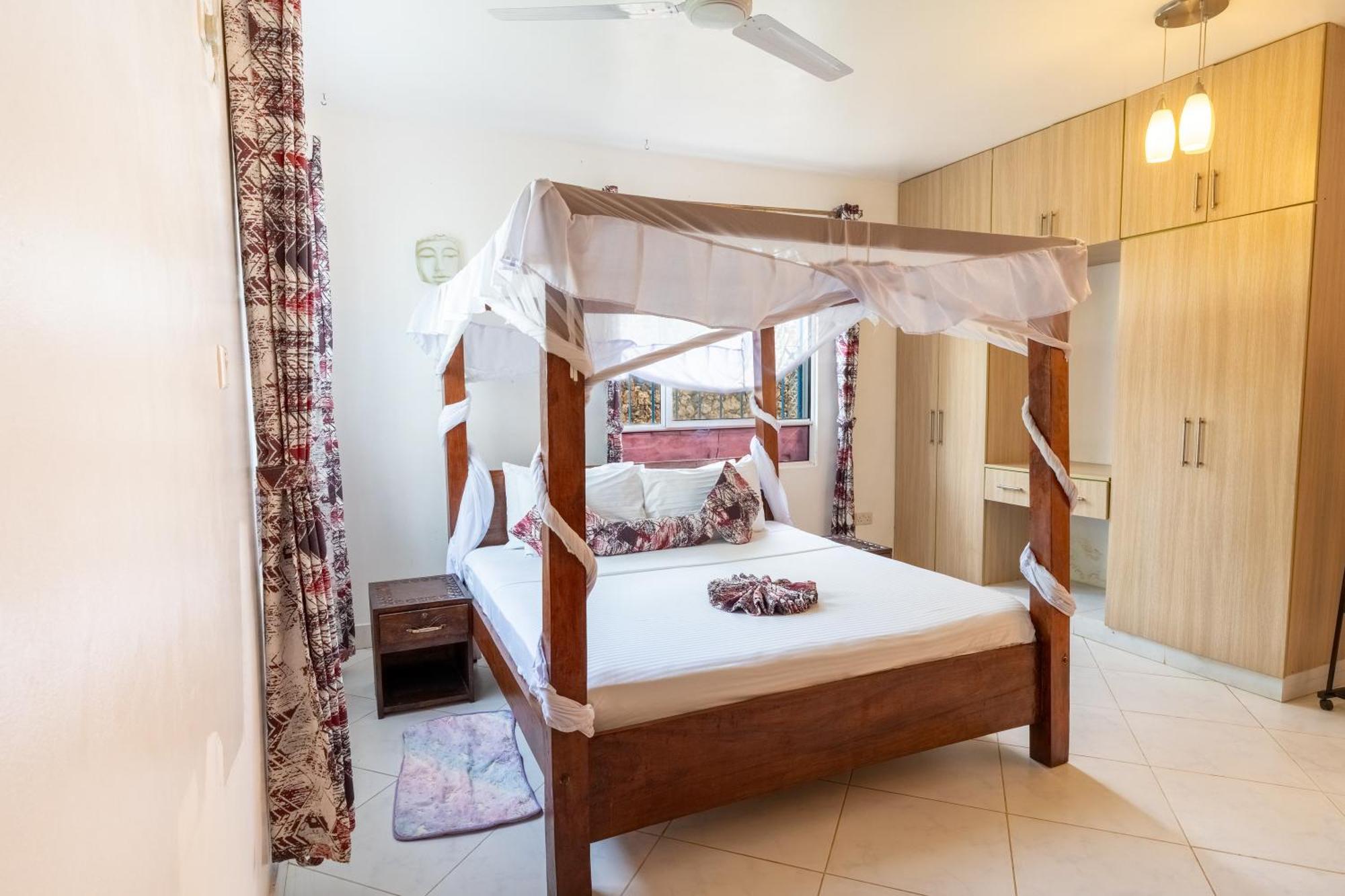 Queens Chateau Boutique Villa Diani Beach Ngoại thất bức ảnh