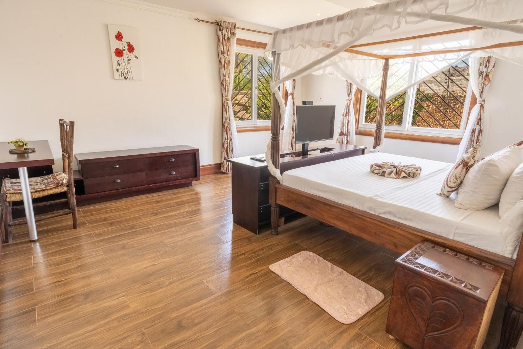 Queens Chateau Boutique Villa Diani Beach Ngoại thất bức ảnh